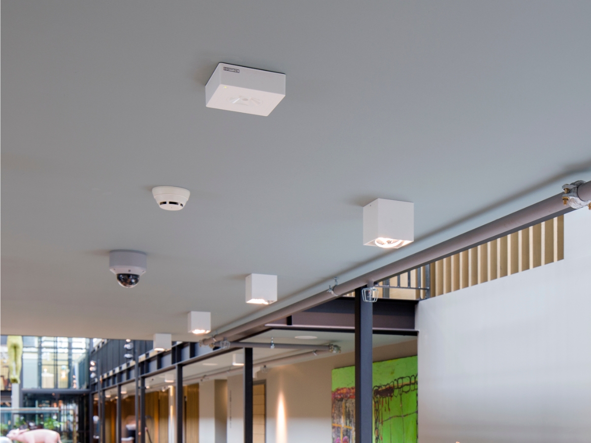 Opbouw vluchtwegverlichting